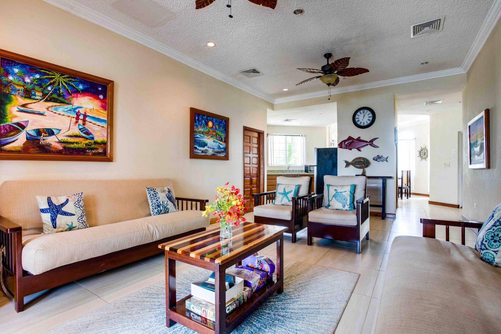 Blue Parrot Beach House And Villas Hopkins Exterior photo