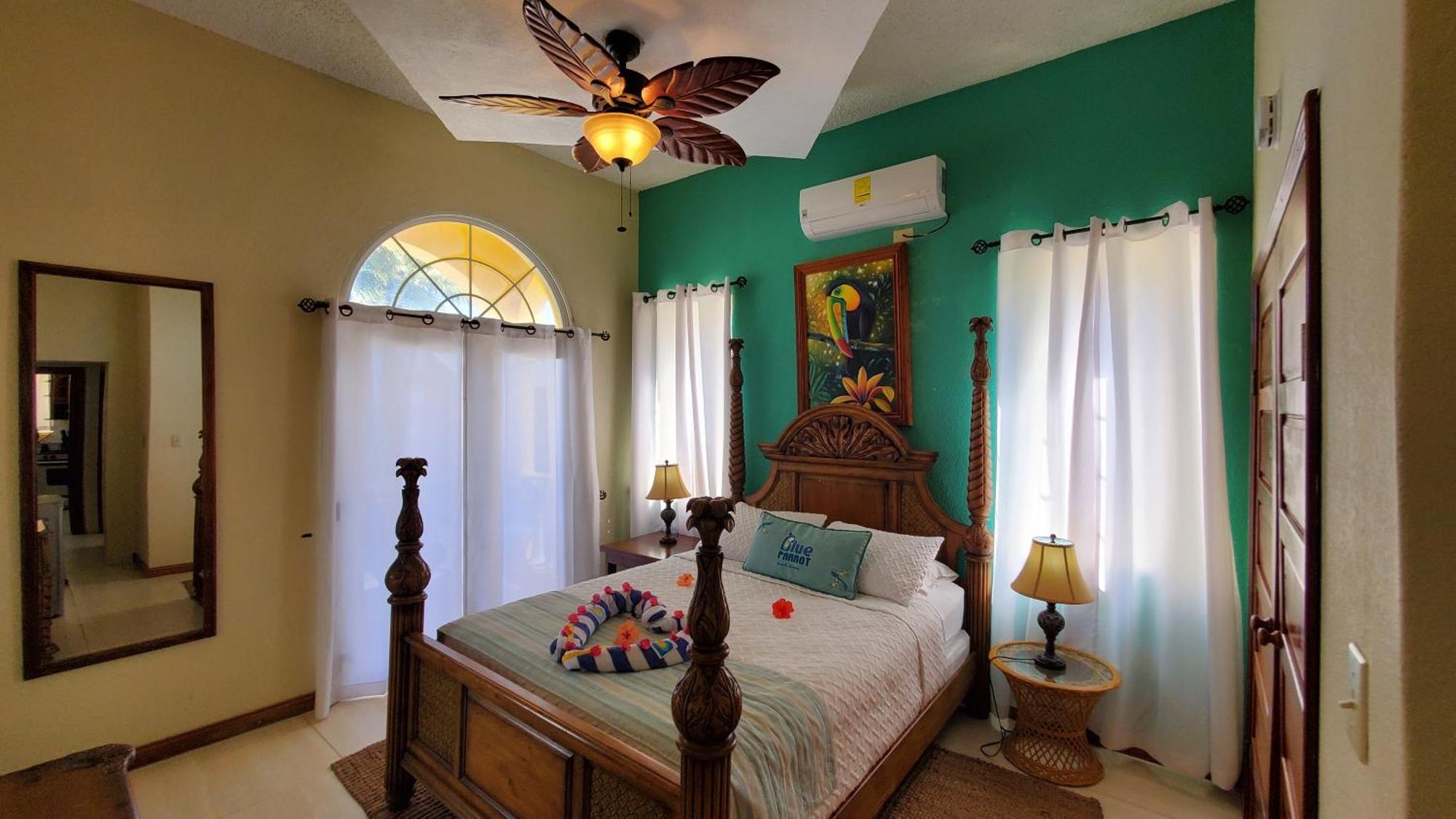 Blue Parrot Beach House And Villas Hopkins Exterior photo