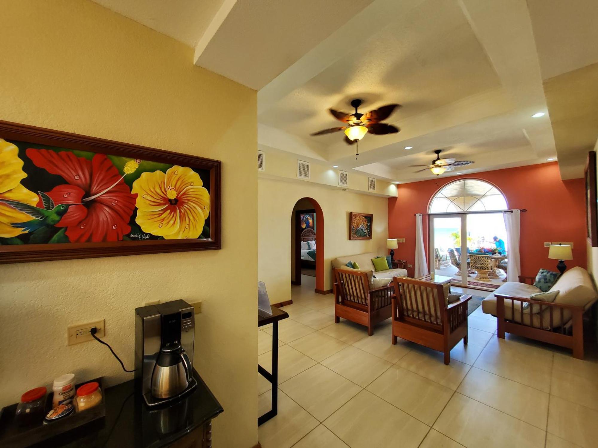 Blue Parrot Beach House And Villas Hopkins Exterior photo
