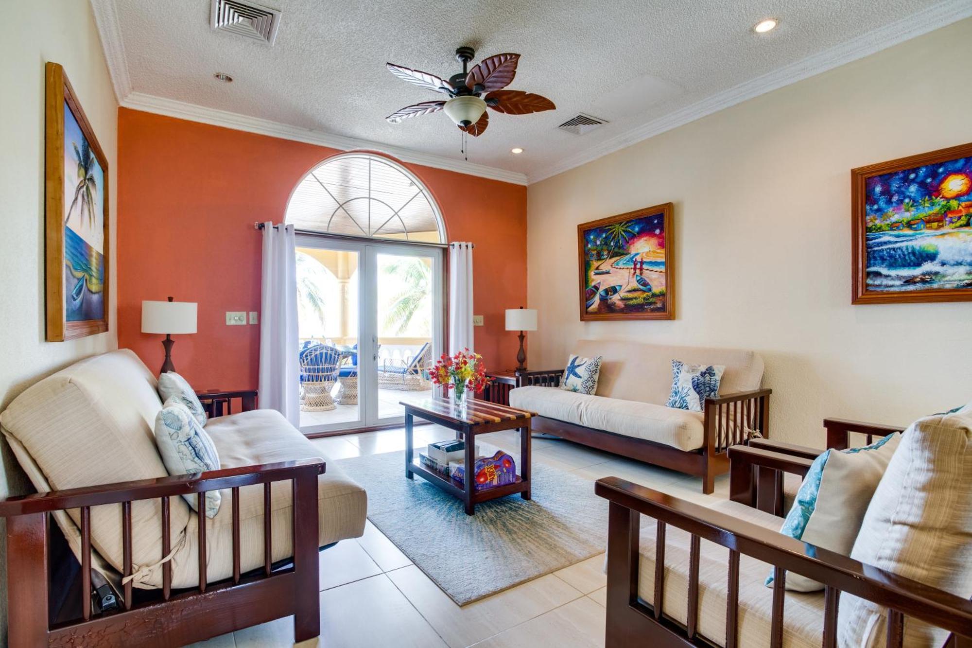 Blue Parrot Beach House And Villas Hopkins Exterior photo